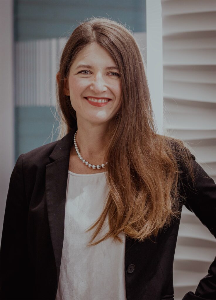 Dr. Leann Silhan